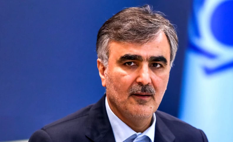 فرزین: طرح‌های خورشیدی فوری تأمین مالی می‌شوند/۱۰۰ همت نقدینگی برای دارو
