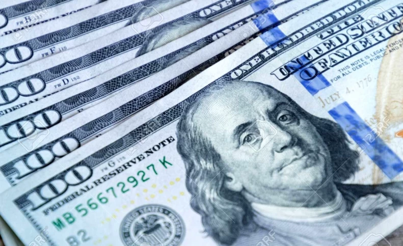 سقوط نرم دلار در سایه تعطیلی دولت آمریکا