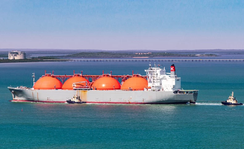 یک کشتی حامل LPG ایران از مبدا عسلویه در خلیج عدن دچار آتش سوزی گردید