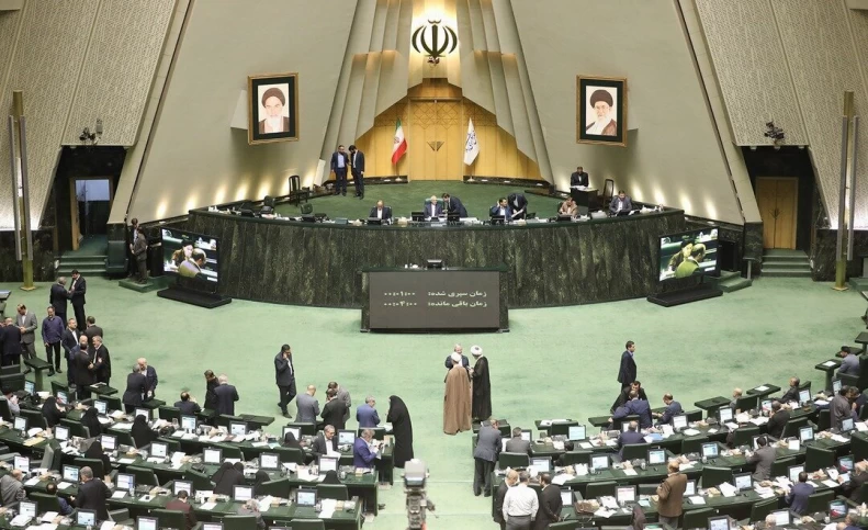 جلسه داغ مجلس با سه وزیر اقتصادی