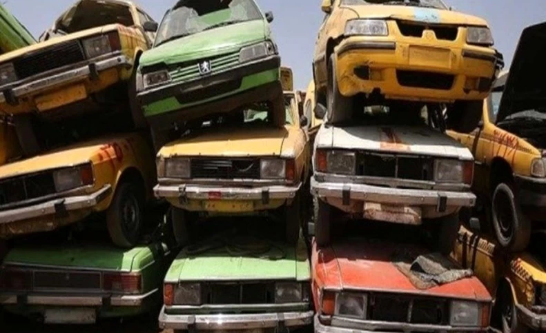 خودروهای ایرانی مقصر بحران بنزین؛ چند دولت دیگر باید هشدار بدهند؟