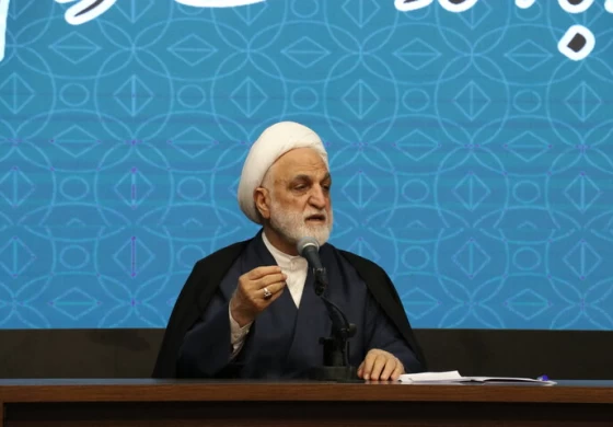 صدای اژه ای سر اینترنت "پرو" و "سفید" در آمد